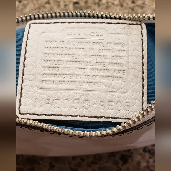 COPY - Coach Chelsea white small handbag - Picture 6 of 7